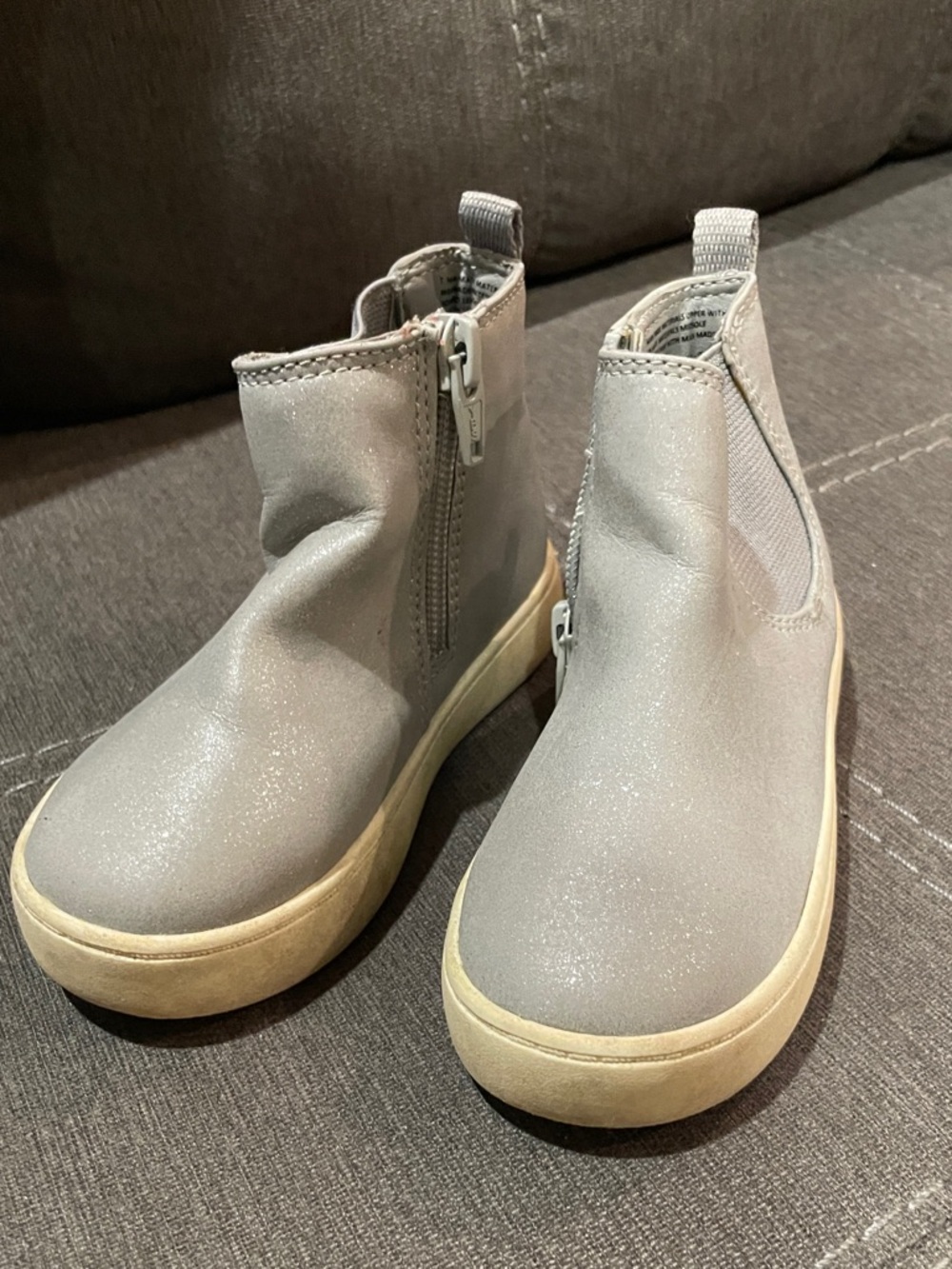 Cat & Jack Silver-Gray Girls' Side Zip Chelsea Boots
